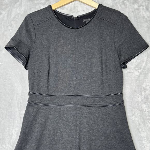 Ann Taylor Dress Womens 6 Gray Short Sleeve Faux Leather Trim Fit Flare Work - Picture 3 of 13